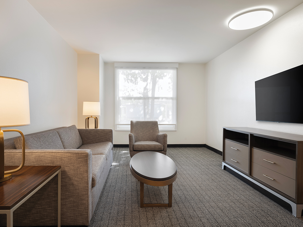 MCOYU_Suite-Living-Room